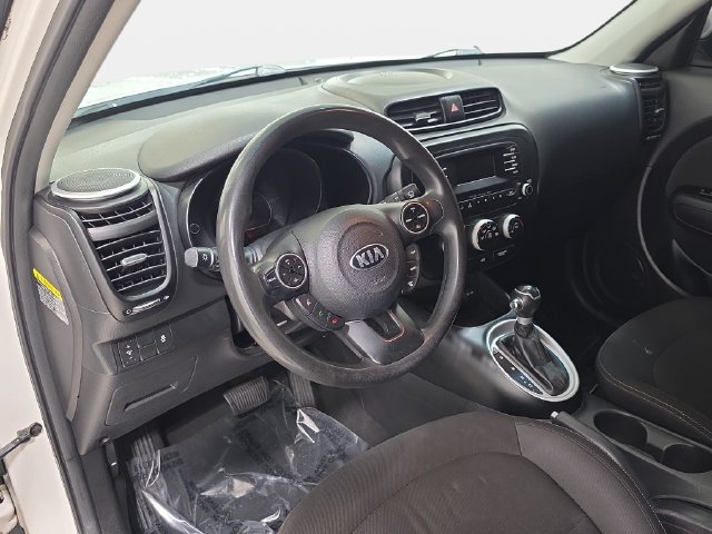 Used 2016 Kia Soul FWD image 16