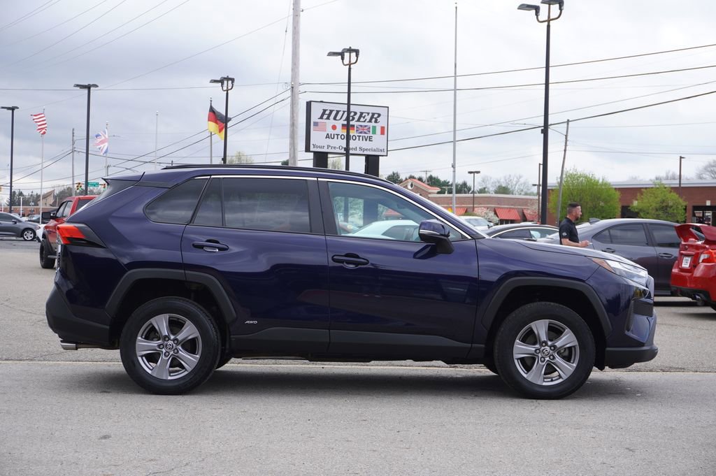 Used 2022 Toyota RAV4 XLE image 8