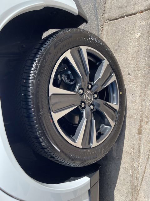 Certified 2026 Lexus UX 300h FWD w/ Accessory Package (Z2) image 47