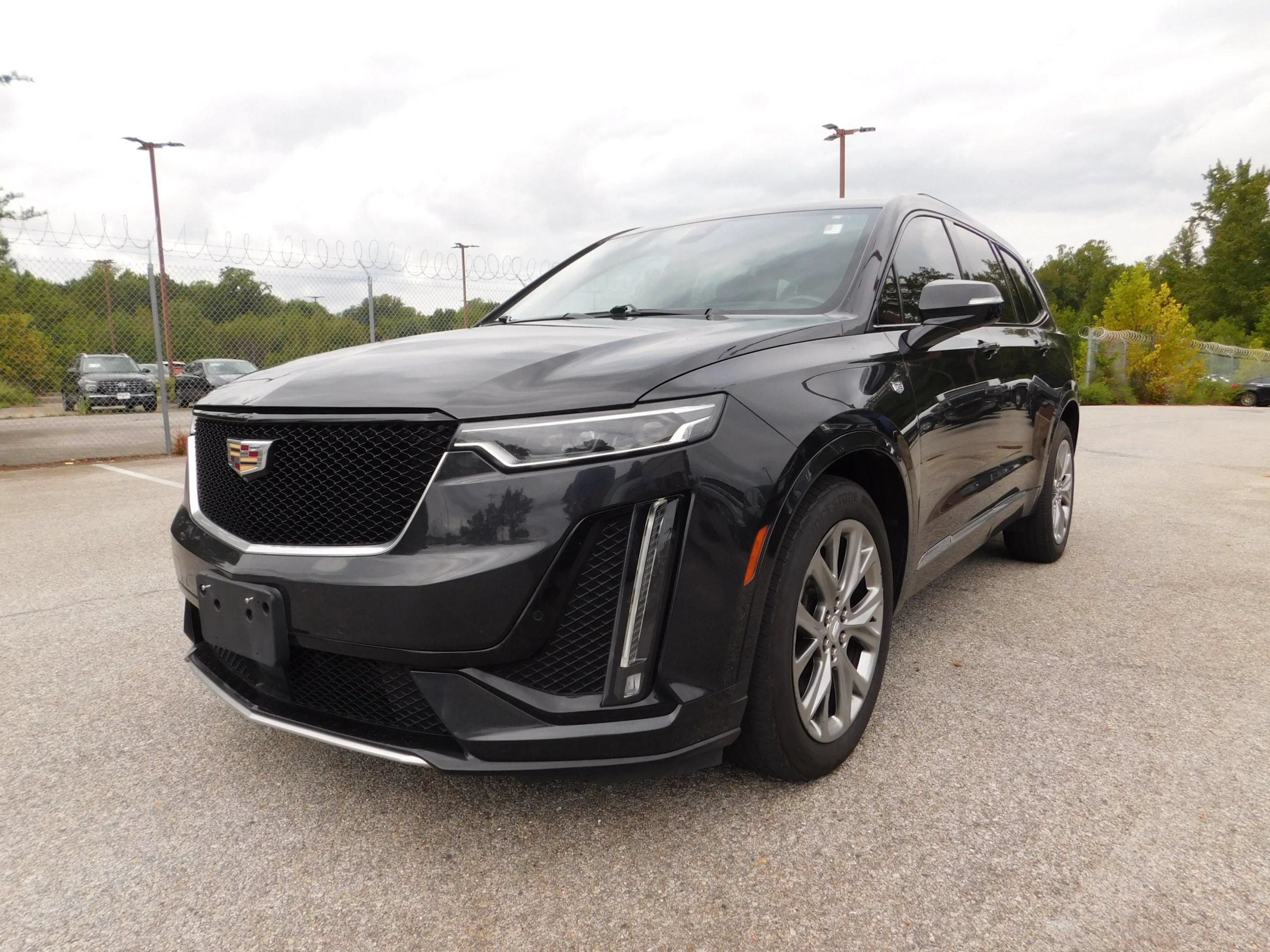 Used 2020 Cadillac XT6 Sport w/ Platinum Package AWD/4WD image 3