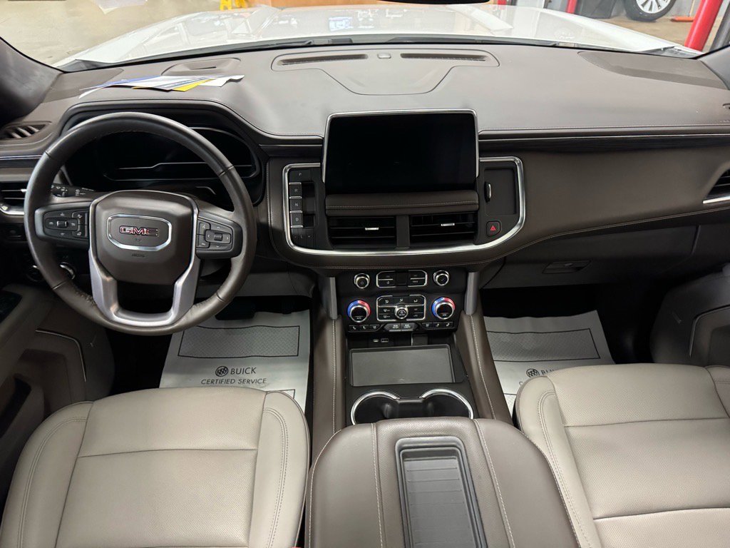 Used 2022 GMC Yukon SLT w/ SLT Premium Package image 15