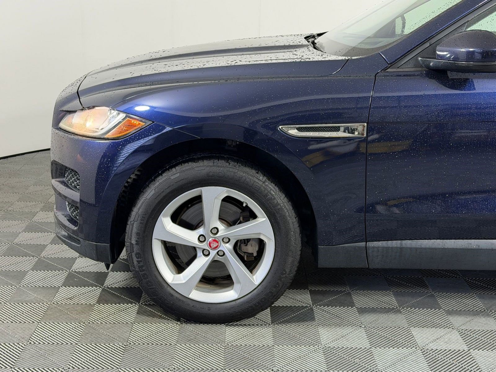 Used 2018 Jaguar F-PACE Premium AWD/4WD image 21