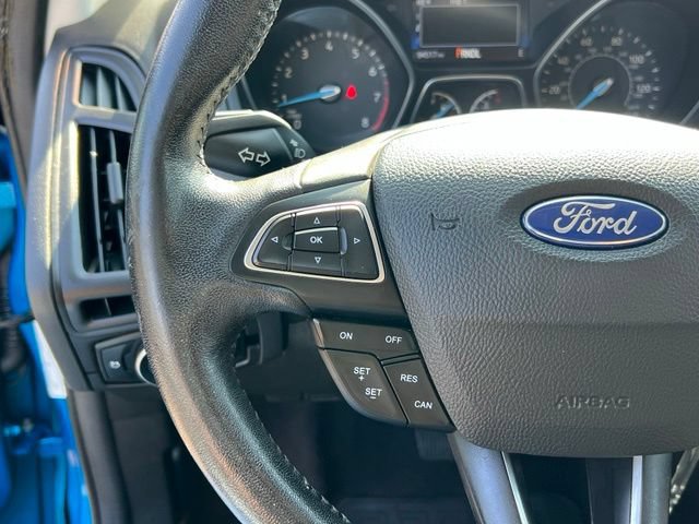 Used 2016 Ford Focus SE w/ SE Cold Weather Package FWD image 21