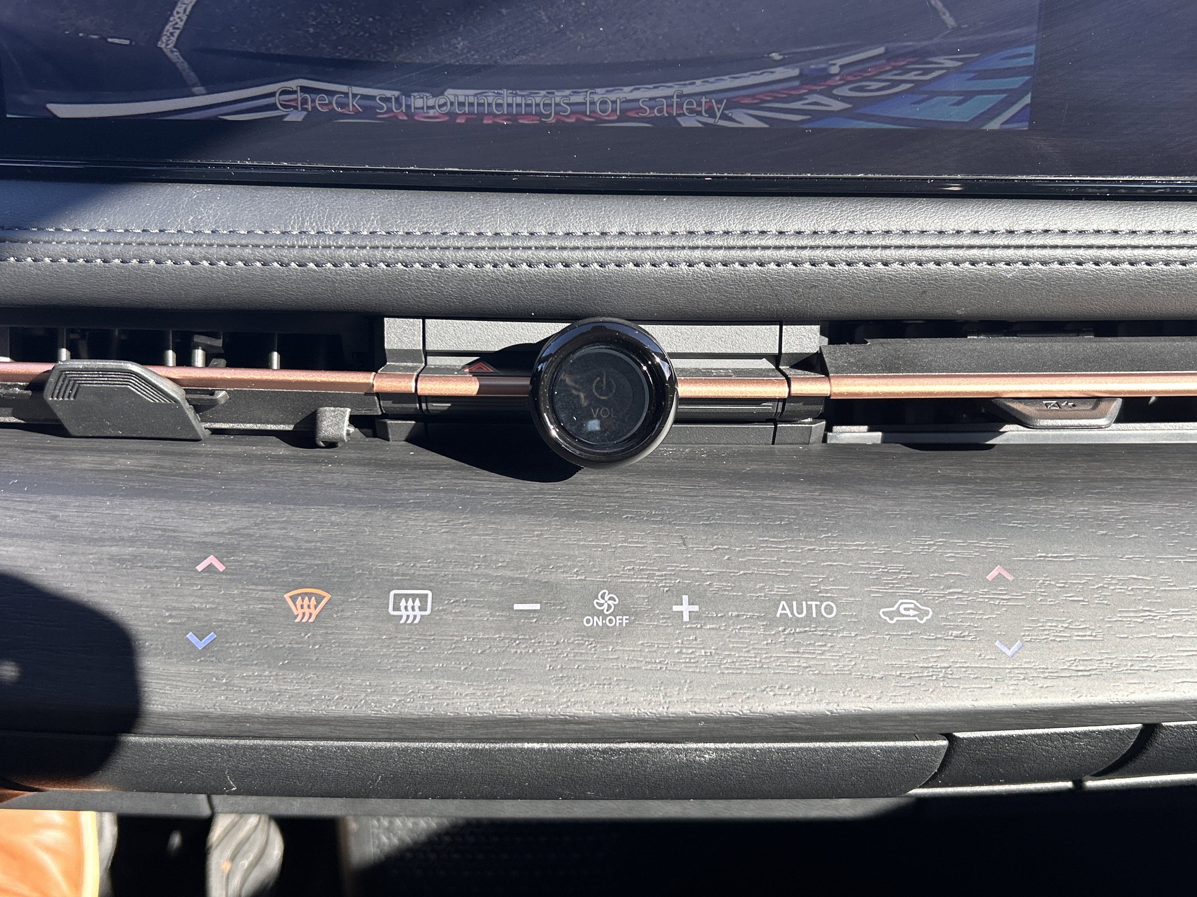 Used 2023 Nissan Ariya FWD image 15