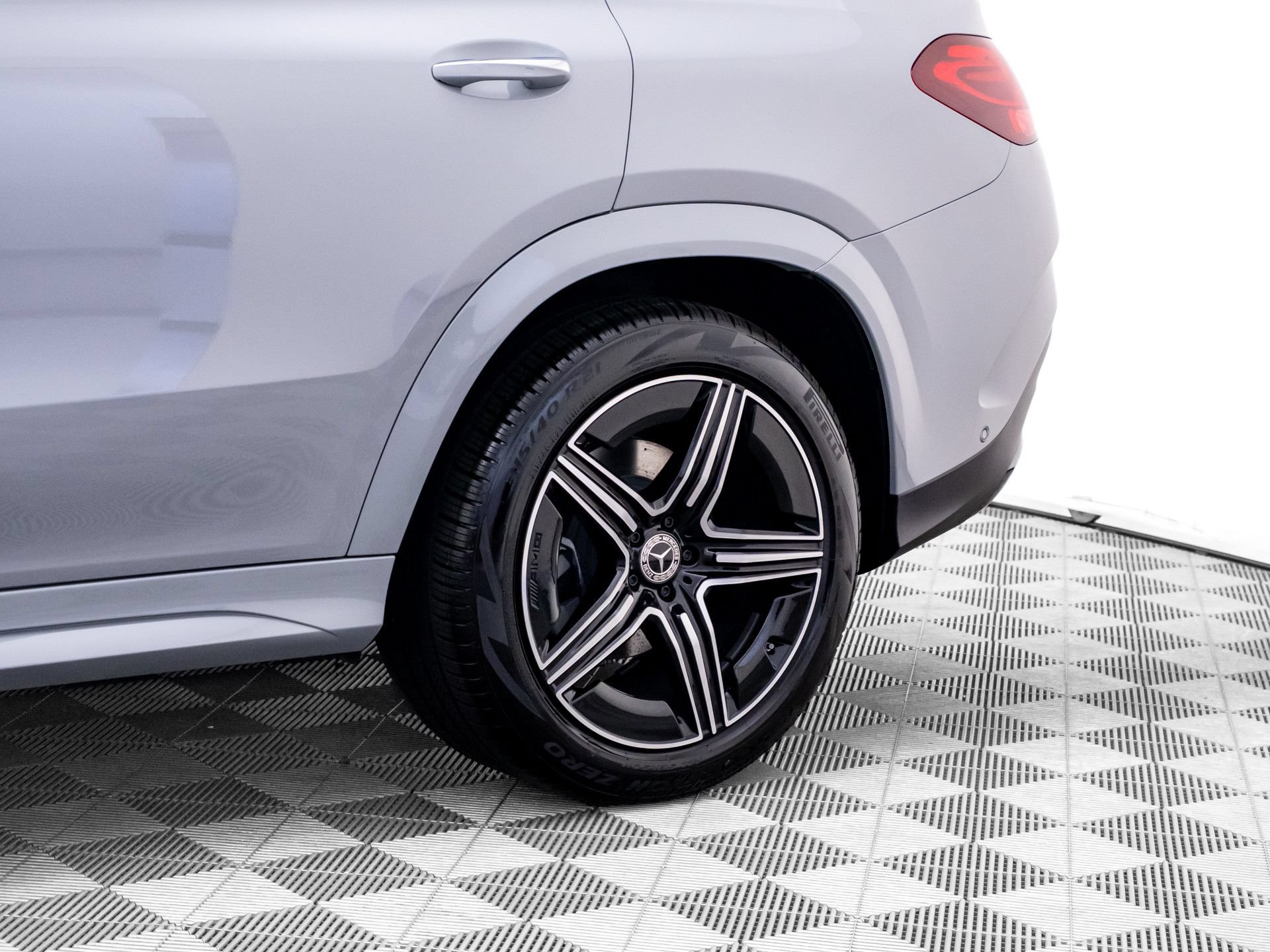 New 2026 Mercedes-Benz GLE 450 4MATIC Coupe image 36