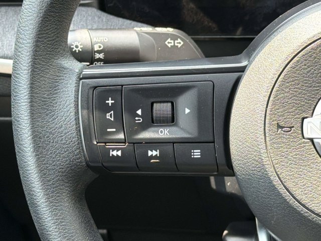 Used 2025 Nissan Kicks SV w/ Illumination Package AWD/4WD image 24