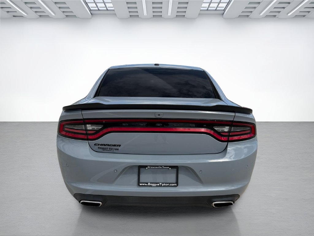 Used 2021 Dodge Charger SXT w/ Blacktop Package RWD image 4