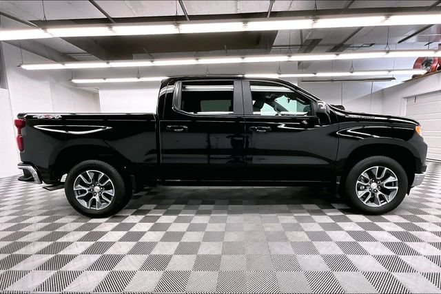 Used 2026 Chevrolet Silverado 1500 LT AWD/4WD image 16