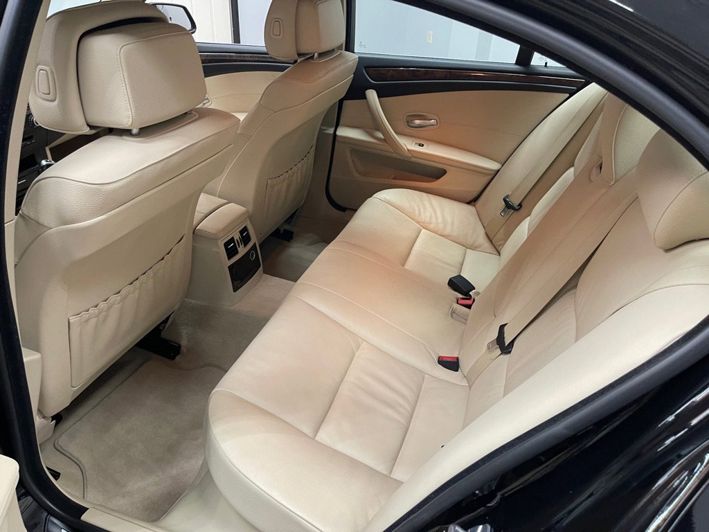 Used 2010 BMW 528i Sedan RWD image 26