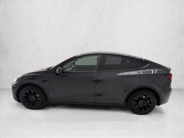 Used 2024 Tesla Model Y Long Range image 9