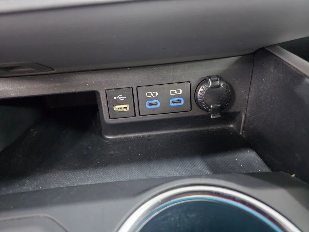 Used 2022 Toyota Highlander XLE image 31