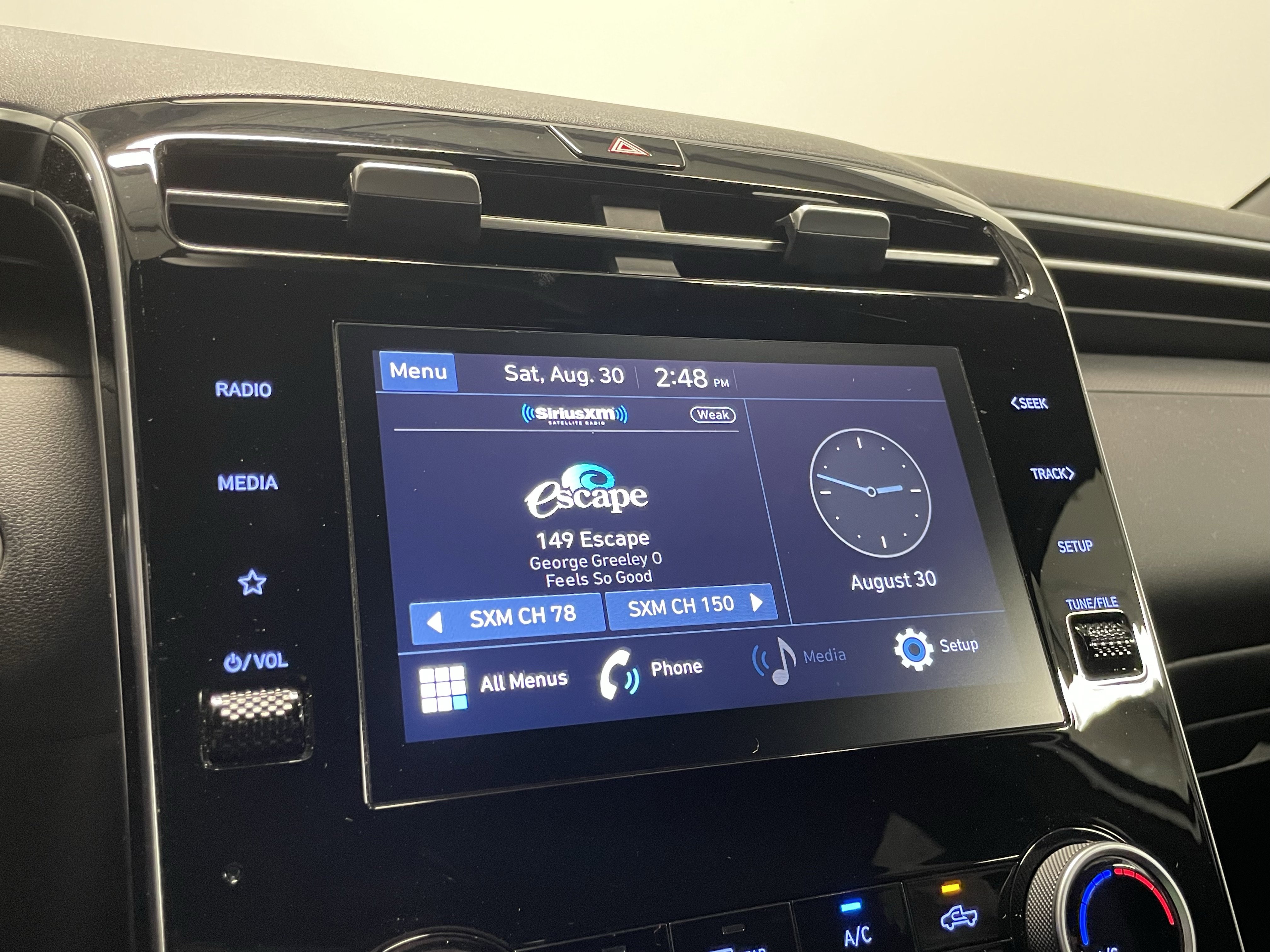 Used 2022 Hyundai Santa Cruz SEL image 9