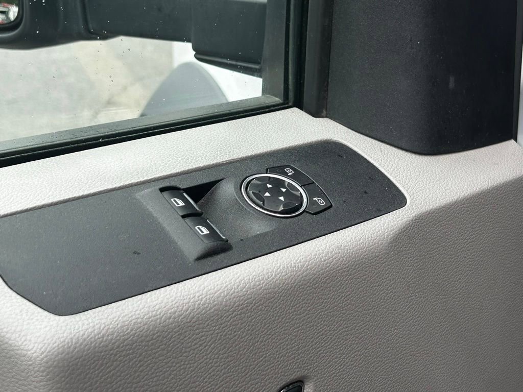 Used 2020 Ford F550 4x4 Regular Cab Super Duty image 12