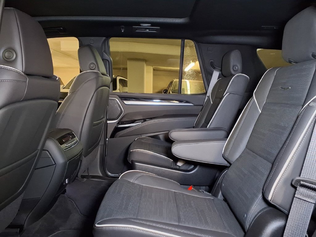 New 2026 Cadillac Escalade Sport w/ Touring Package AWD/4WD image 12