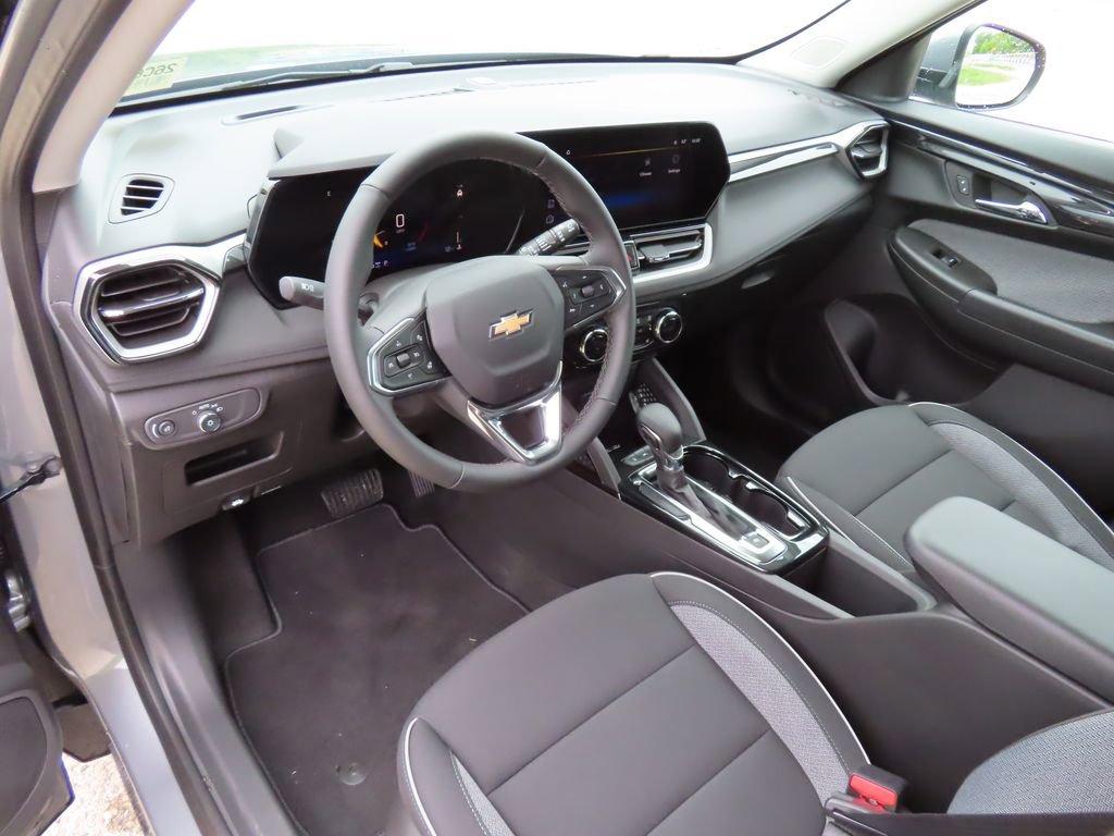 New 2026 Chevrolet TrailBlazer LT w/ Convenience Package AWD/4WD image 18
