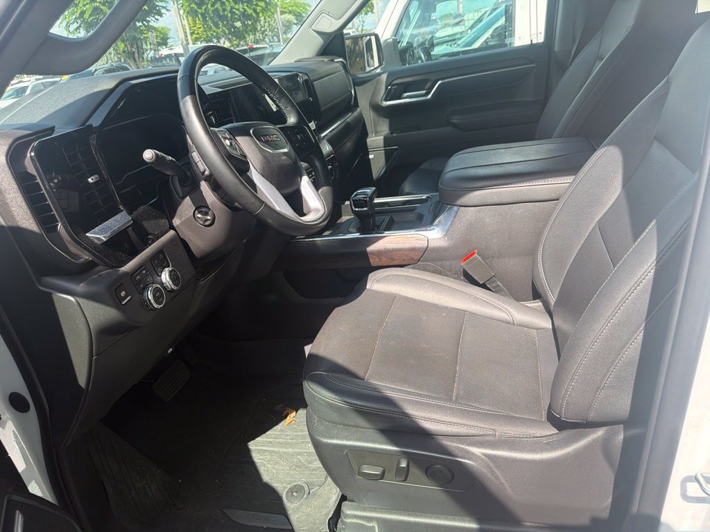 Used 2023 GMC Sierra 1500 SLT w/ SLT Premium Package AWD/4WD image 8
