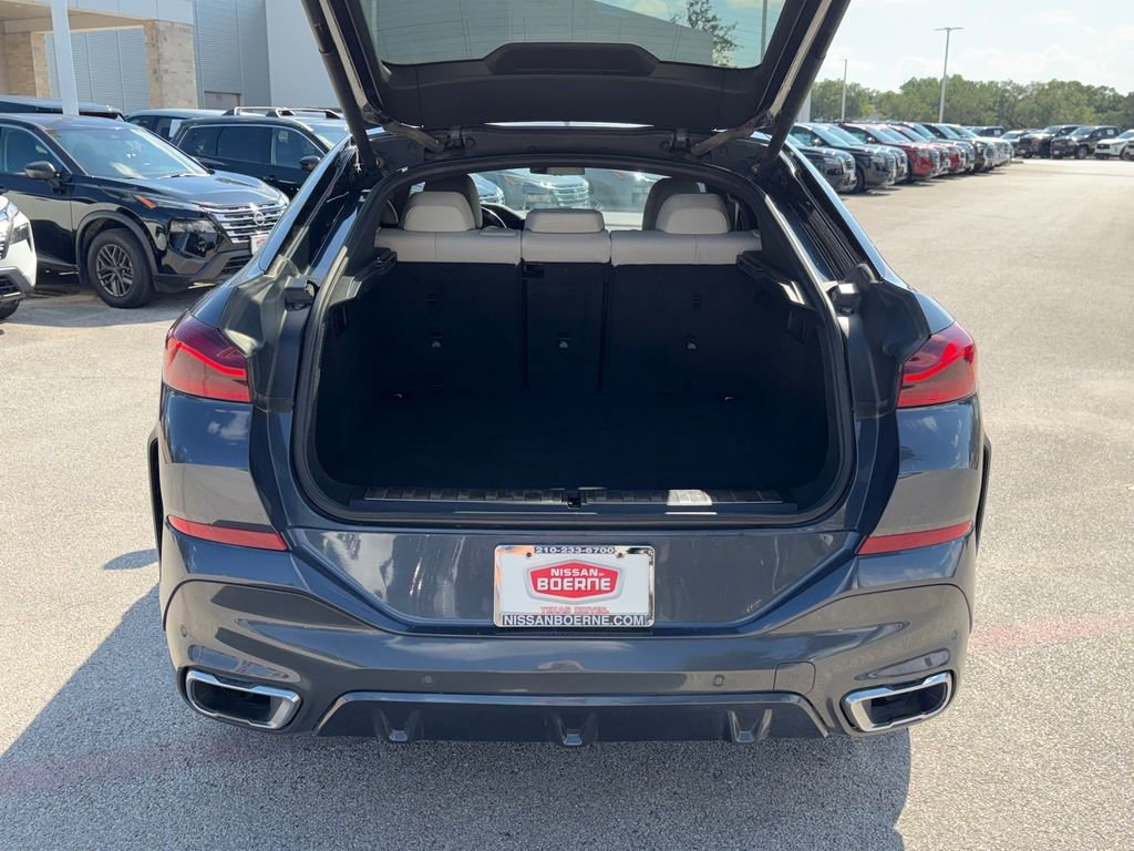 Used 2021 BMW X6 sDrive40i w/ Executive Package RWD image 29
