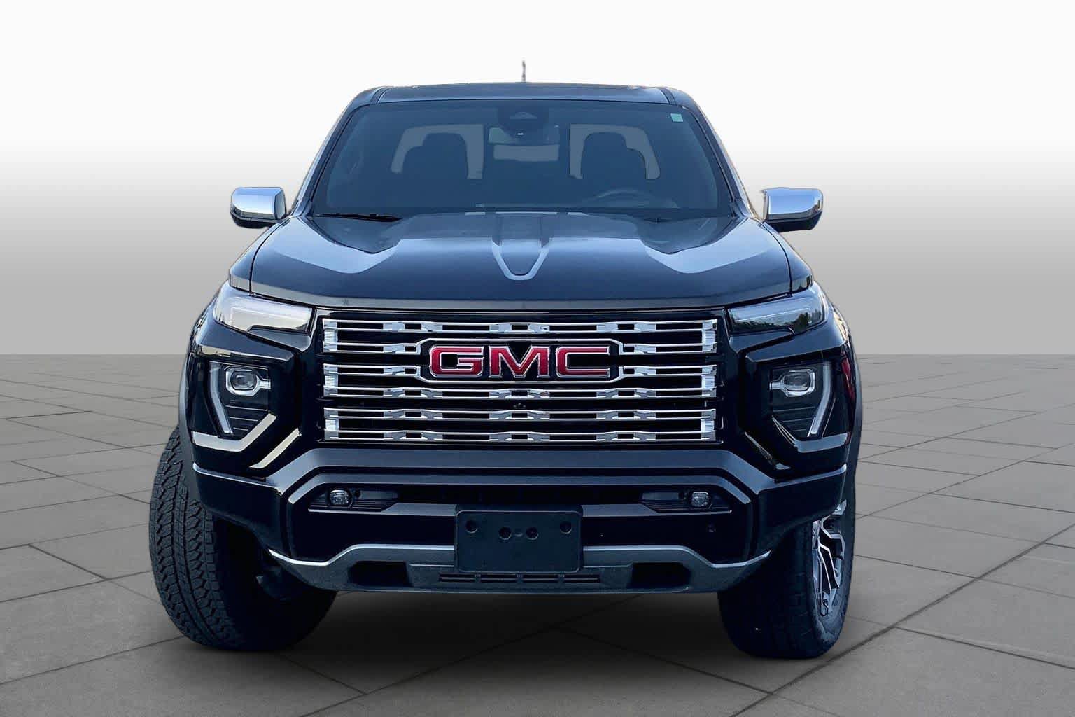 Used 2026 GMC Canyon Denali AWD/4WD image 4
