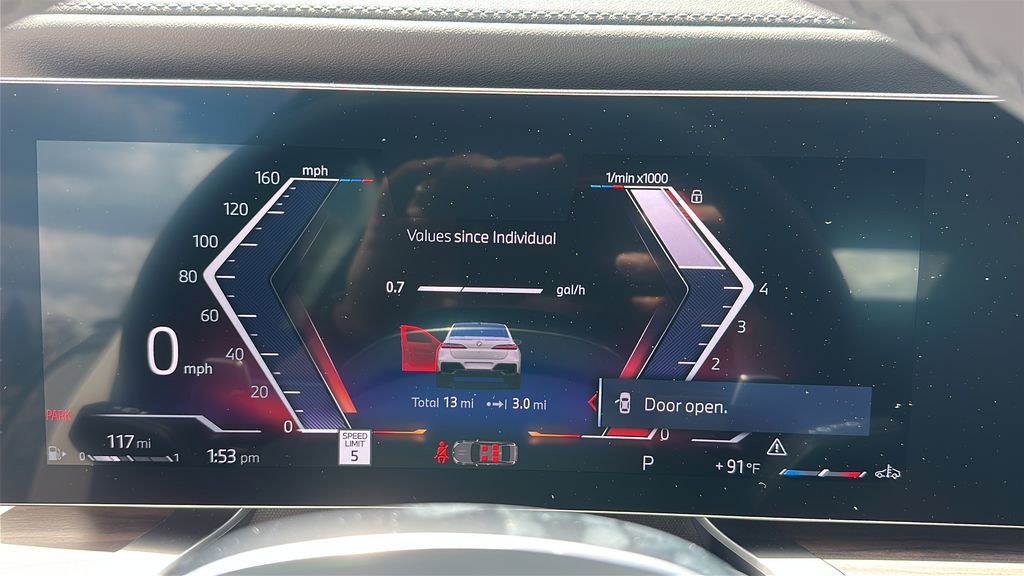 New 2026 BMW 760i xDrive w/ Premium Package AWD/4WD image 14