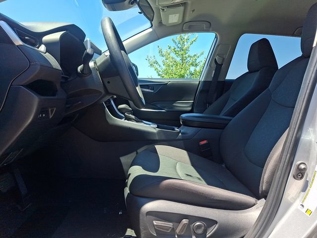 Certified 2024 Toyota RAV4 XLE AWD/4WD image 13