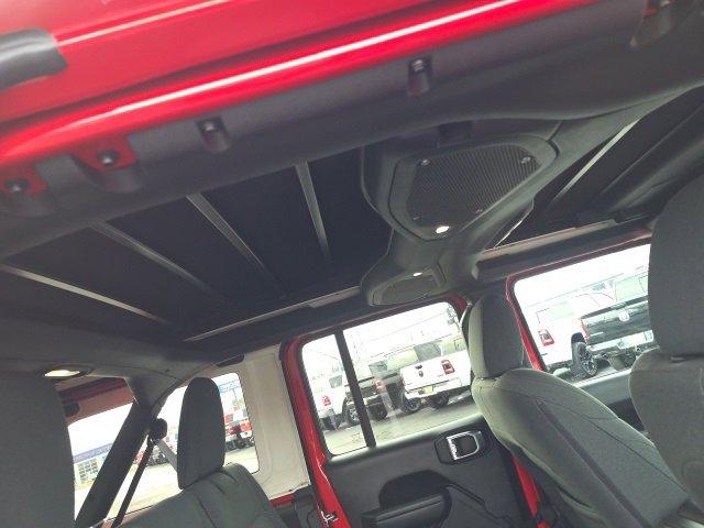 Used 2024 Jeep Wrangler Sport S image 41