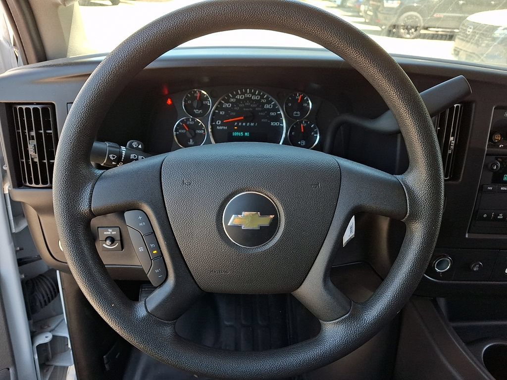 Used 2024 Chevrolet Express 2500 w/ Driver Convenience Package RWD image 18