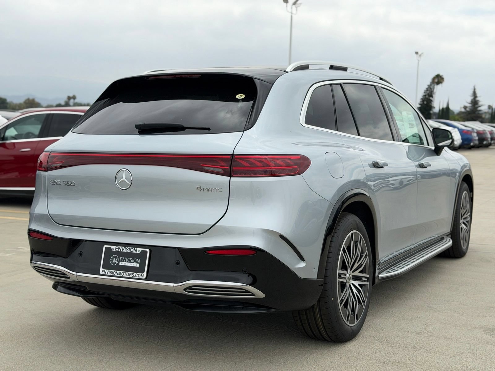 New 2026 Mercedes-Benz EQS 550 4MATIC SUV image 10