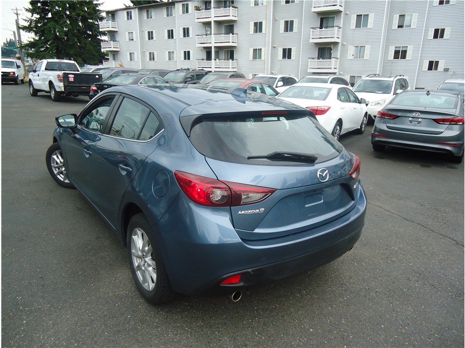 Used 2014 MAZDA MAZDA3 i Touring w/ Technology Package FWD image 7