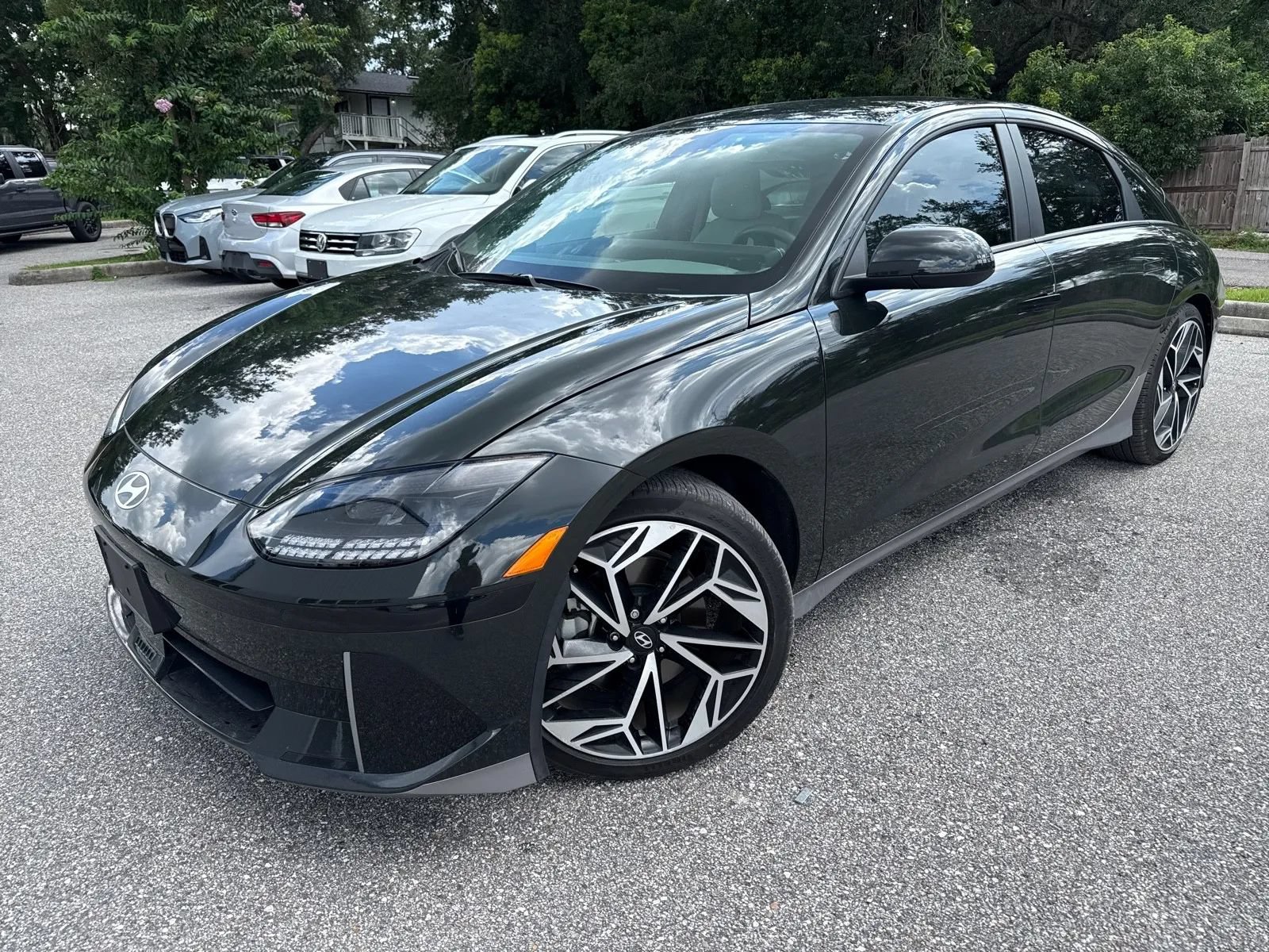 Used 2023 Hyundai Ioniq 6 SEL RWD image 2