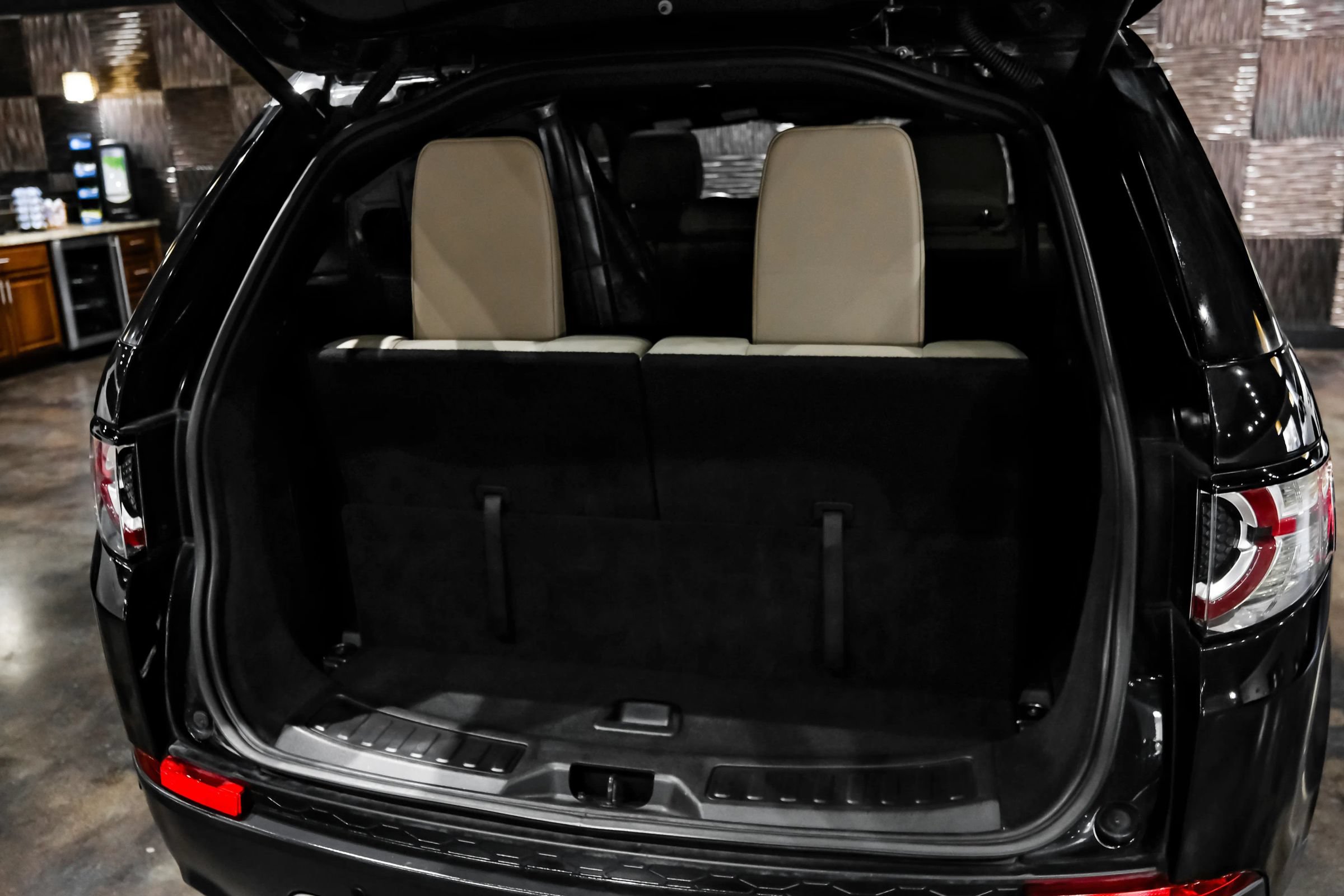 Used 2016 Land Rover Discovery Sport HSE AWD/4WD image 56