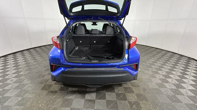 Used 2020 Toyota C-HR LE FWD image 26