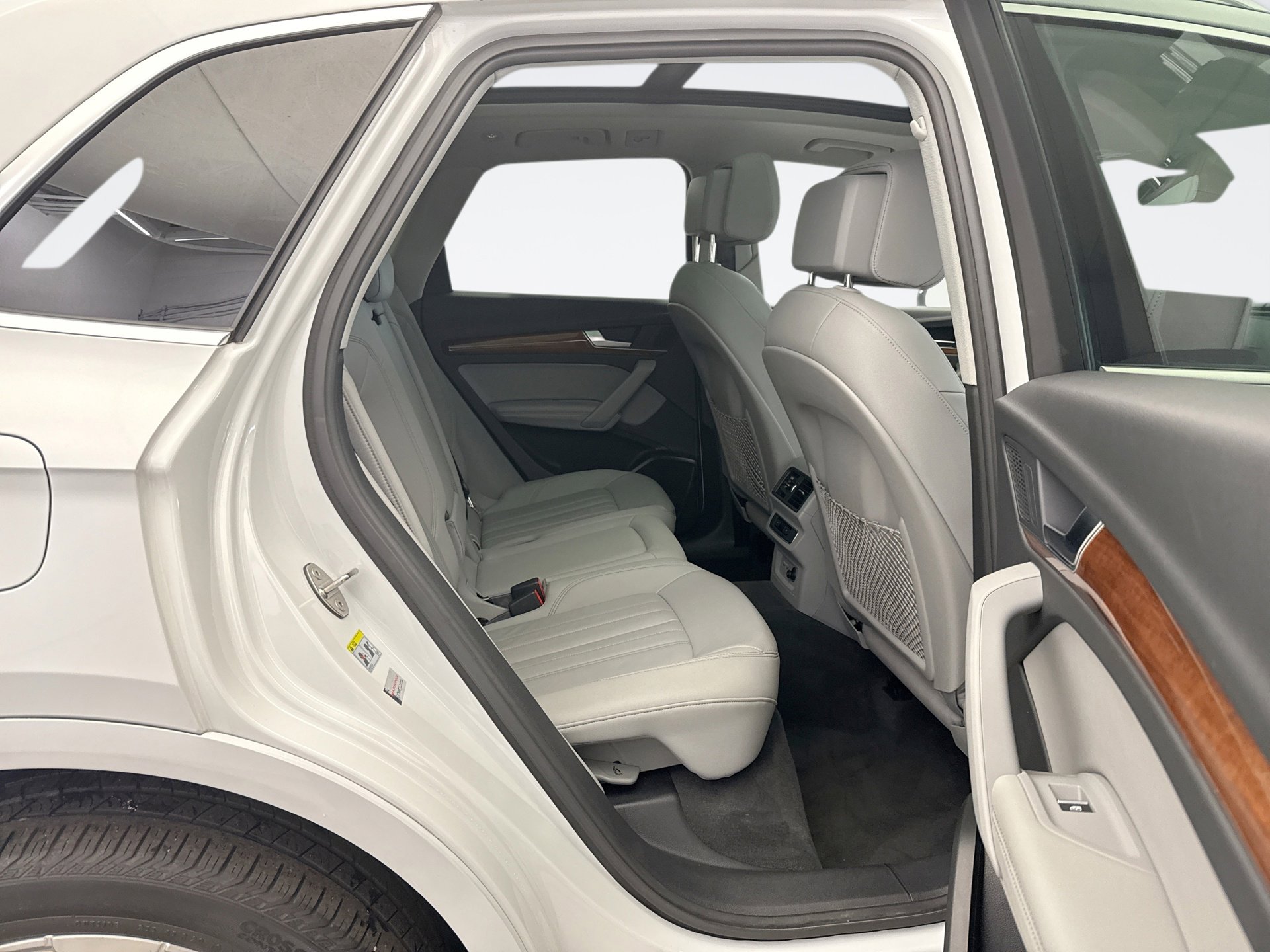 Used 2022 Audi Q5 2.0T Premium Plus image 18