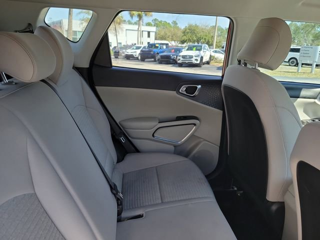Used 2021 Kia Soul S image 29
