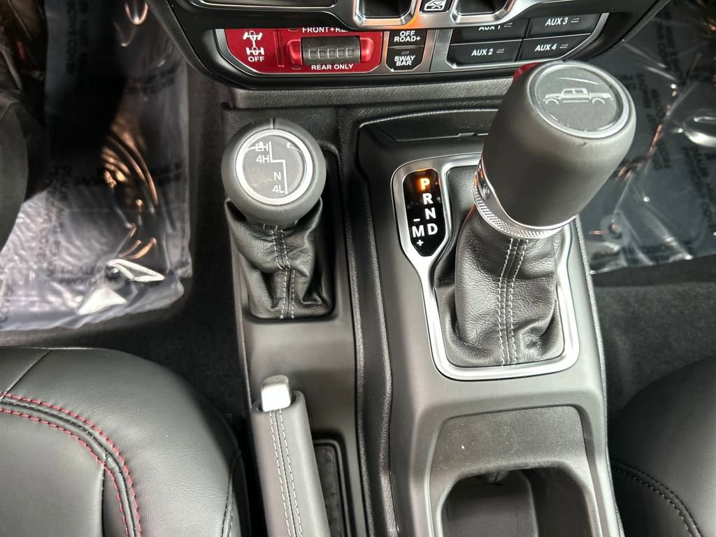 New 2025 Jeep Gladiator Rubicon w/ Safety Group image 17