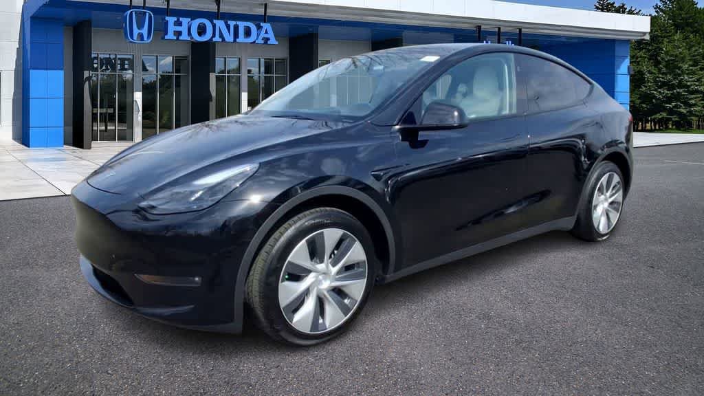Used 2023 Tesla Model Y Long Range image 4