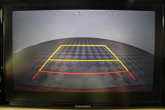 Used 2022 Hyundai Santa Fe SEL w/ Convenience Package image 3