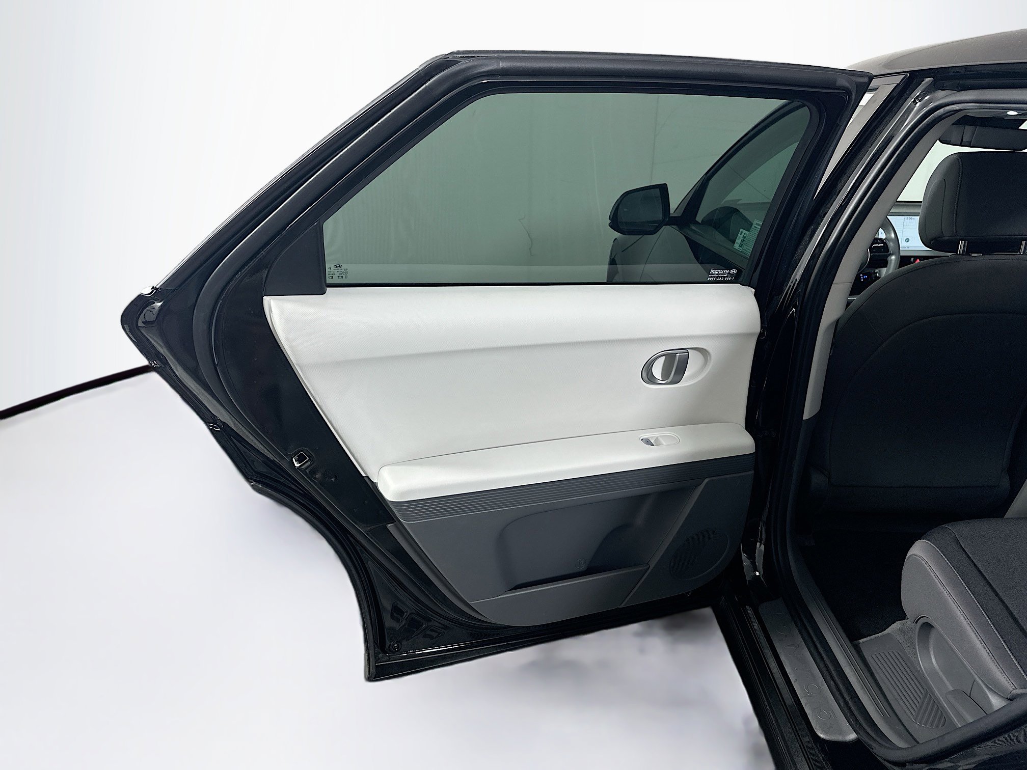Used 2024 Hyundai Ioniq 5 SEL RWD image 27