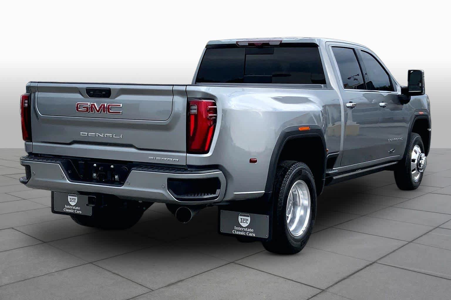 Used 2026 GMC Sierra 3500 Denali w/ Denali Reserve Package AWD/4WD image 13