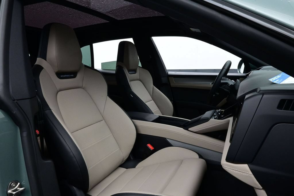 New 2026 Porsche Cayenne Electric AWD/4WD image 12