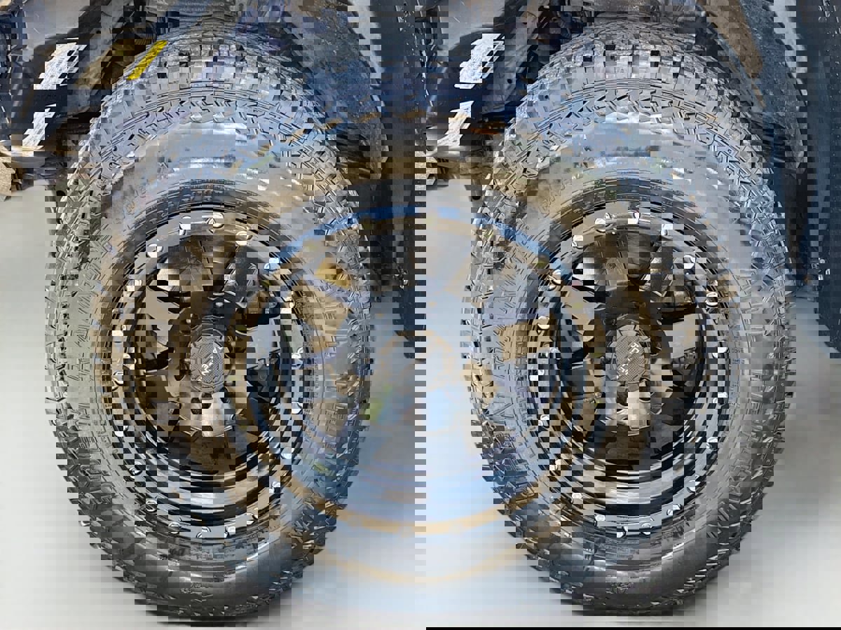 Used 2013 Toyota FJ Cruiser 4WD image 29