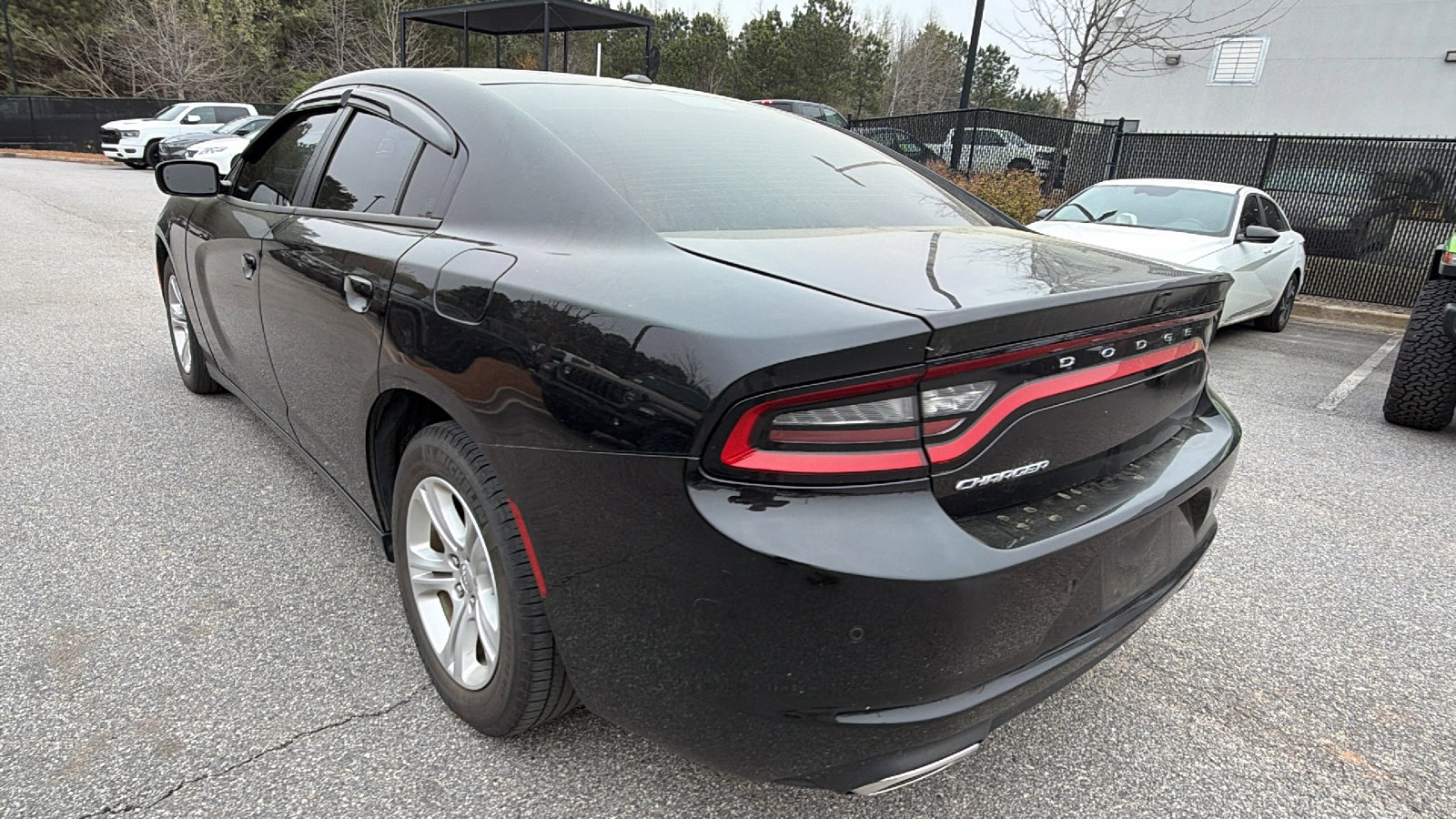 Used 2022 Dodge Charger SXT w/ Driver Convenience Group image 10