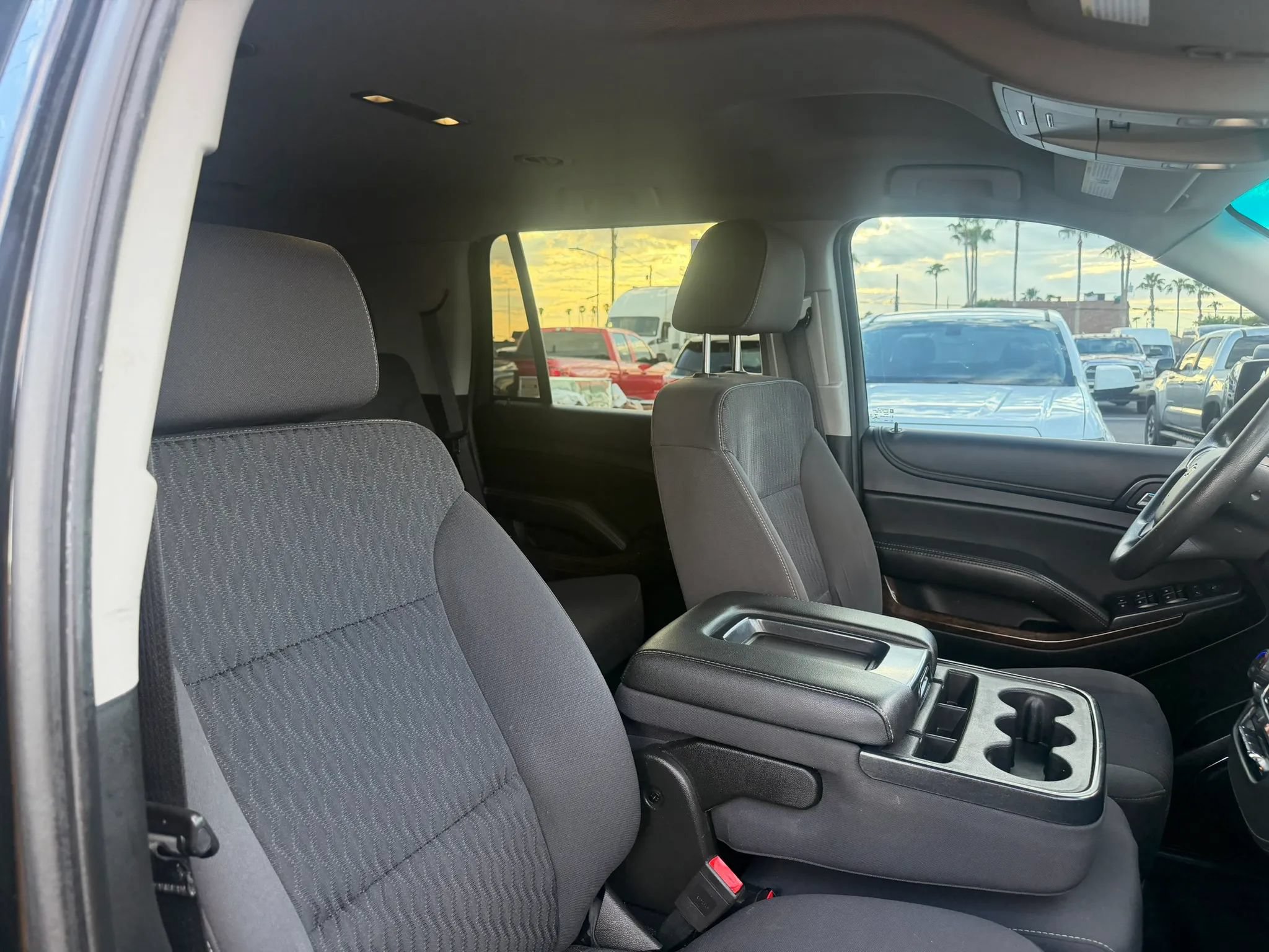 Used 2018 Chevrolet Tahoe 2WD image 32