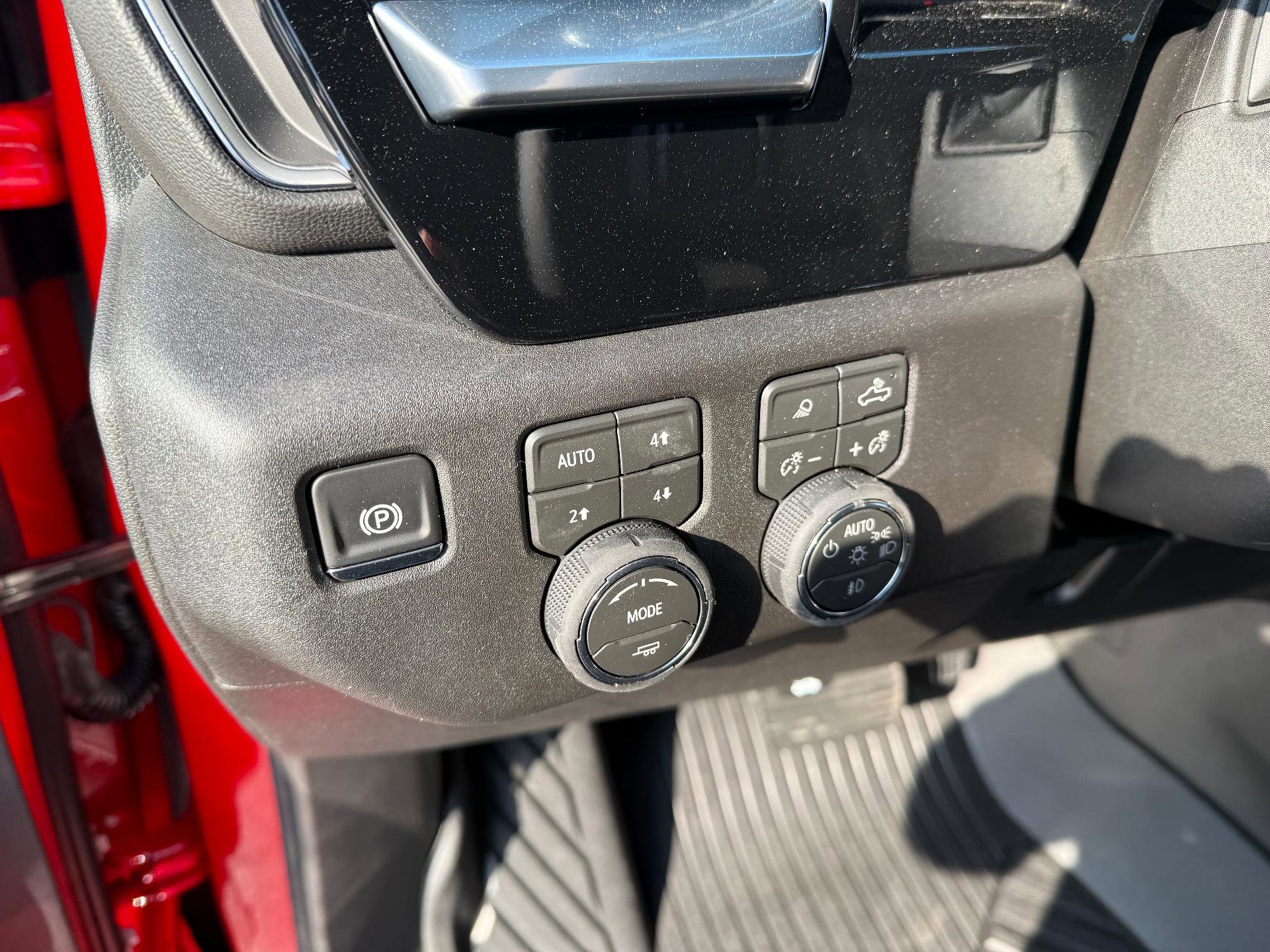 New 2026 Chevrolet Silverado 3500 LT w/ All Star Edition AWD/4WD image 17