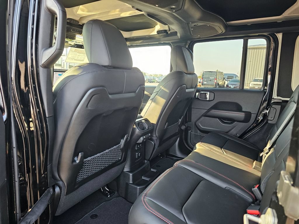 New 2025 Jeep Wrangler Unlimited Rubicon AWD/4WD image 12