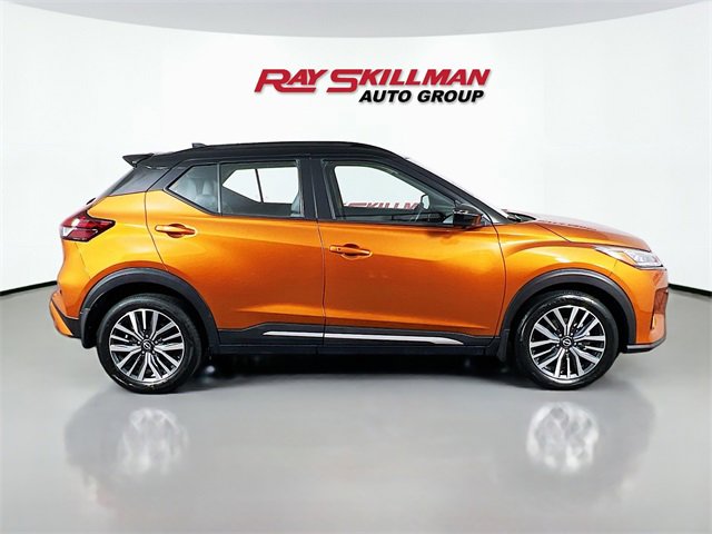 Used 2024 Nissan Kicks SR w/ SR Premium Package image 8