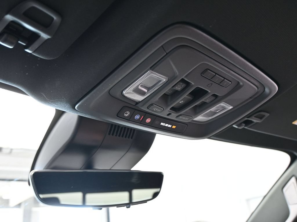 Used 2026 Chevrolet Silverado 1500 High Country w/ Technology Package AWD/4WD image 37