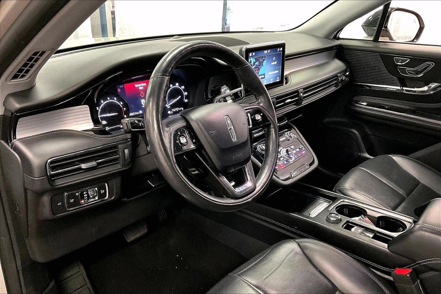 Used 2021 Lincoln Corsair AWD w/ Equipment Group 101A image 12