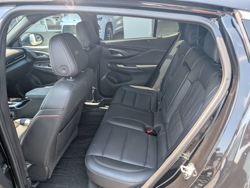 Used 2025 Buick Envista Avenir FWD image 9