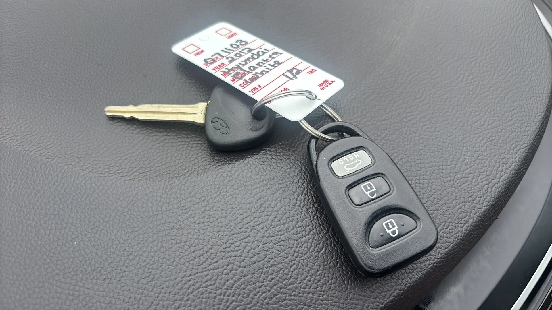 Used 2012 Hyundai Elantra GLS w/ Preferred Pkg 3 FWD image 33