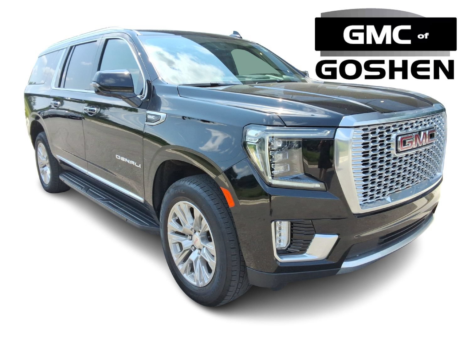 Used 2024 GMC Yukon XL Denali AWD/4WD image 3